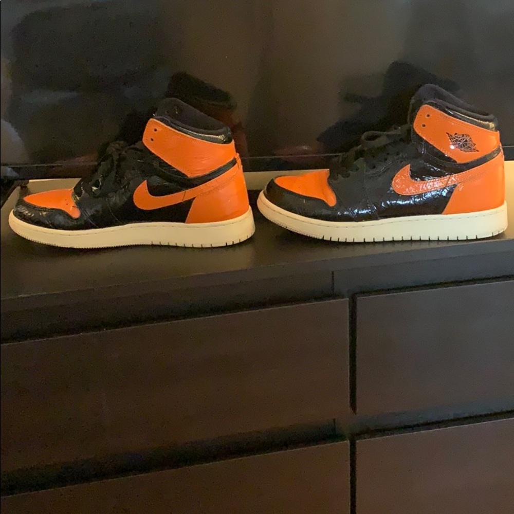 Shattered 1’s (GS) 🖤🧡